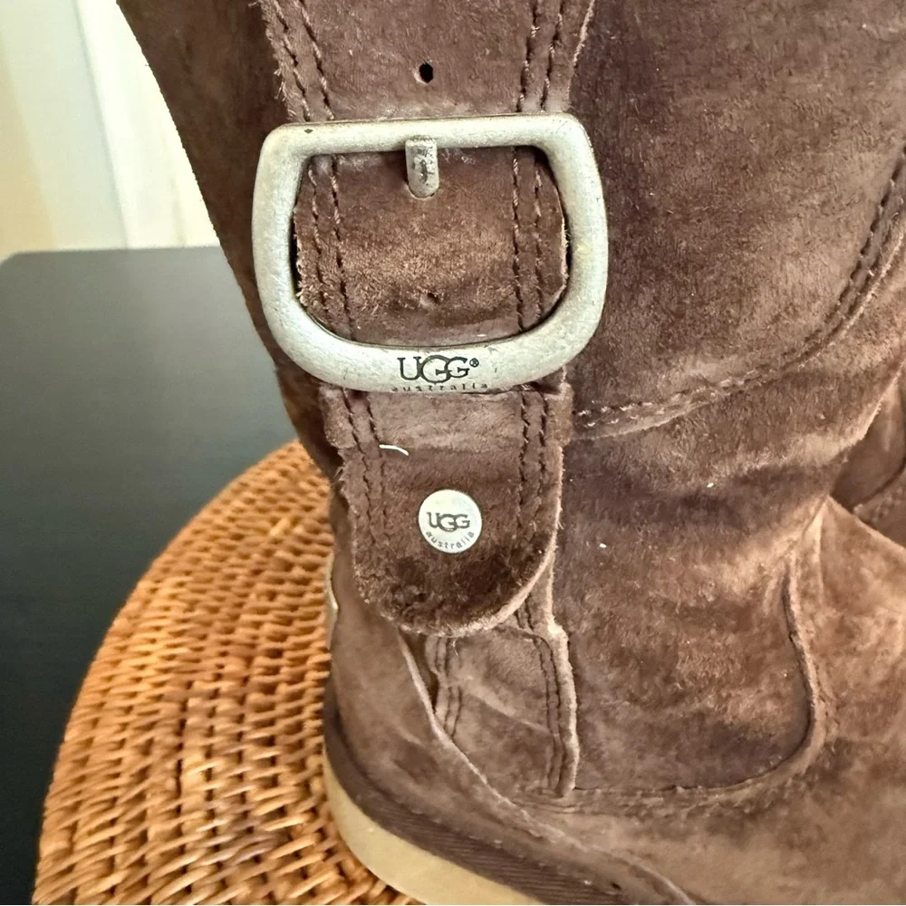ugg Mid‎ Calf boots size 6 women
